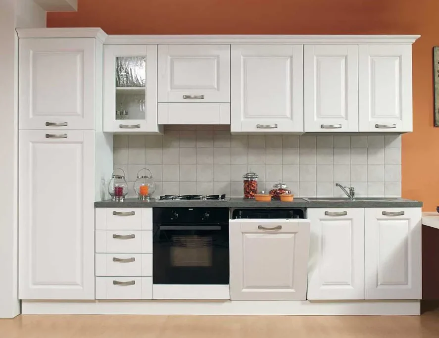Klantkeuken Wit Klassiek Recht - Maatwerk Ar-Tre Witte klassiek maatwerk keuken klein Ar-Tre